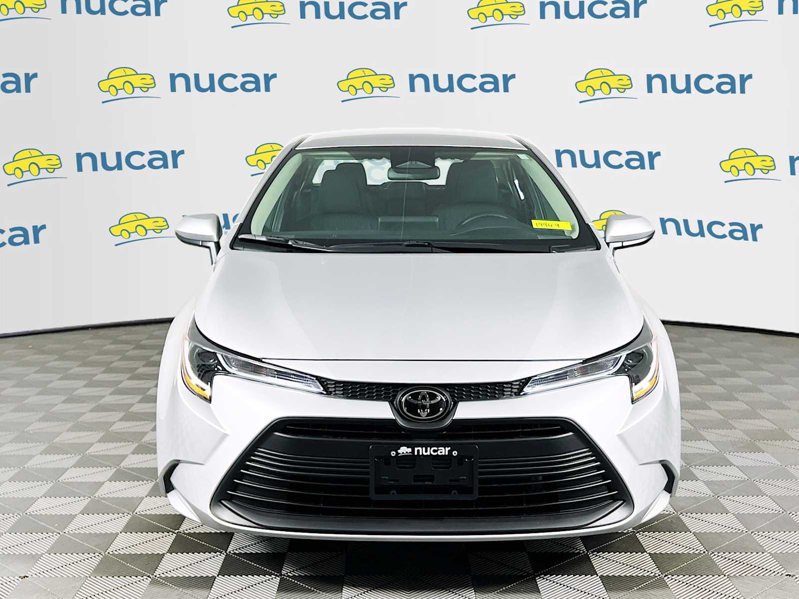 2025 Toyota Corolla LE - Photo 2