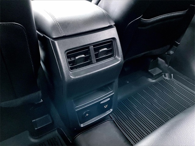 2023 Ford Edge SEL - Photo 28