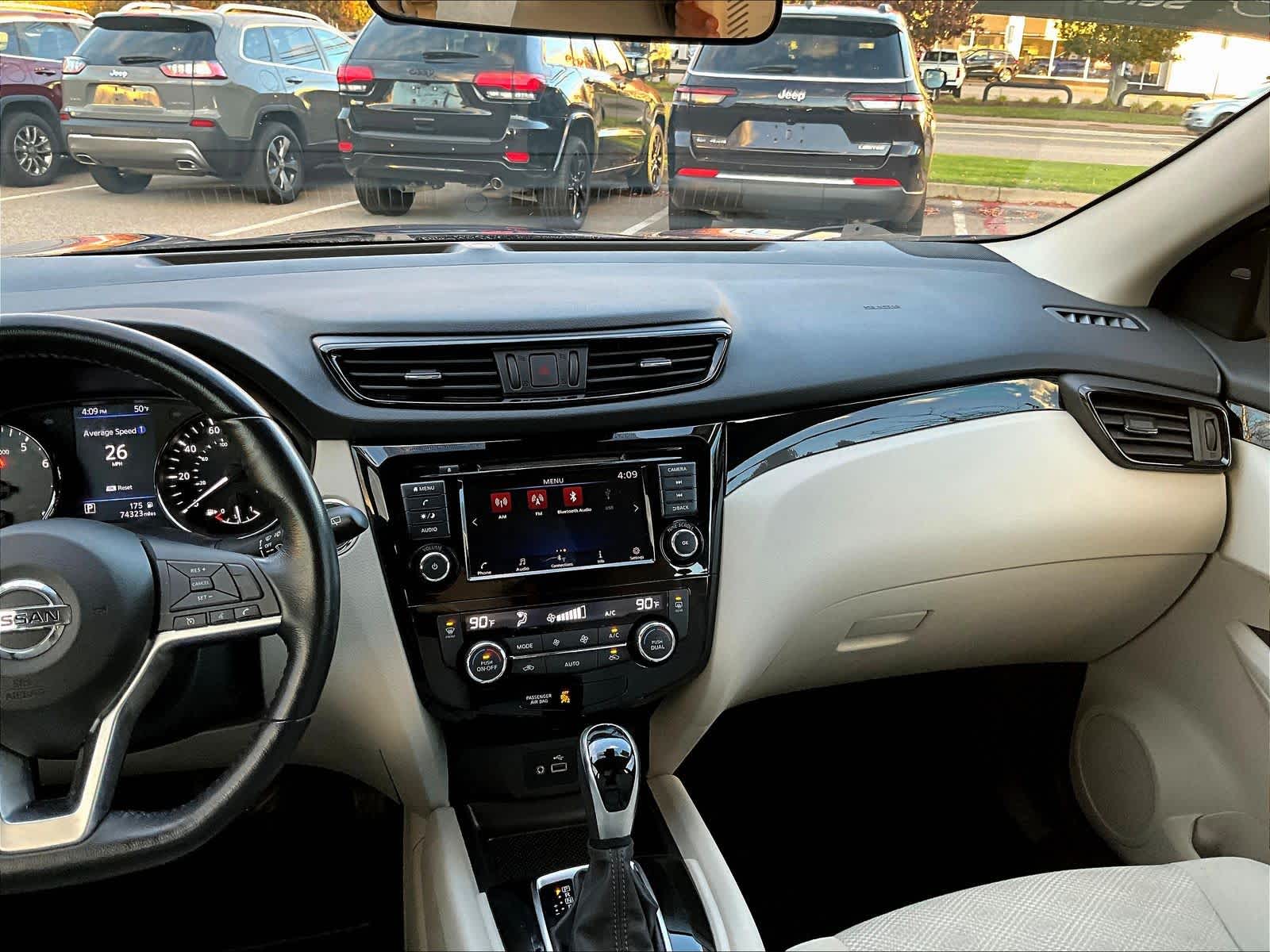 2019 Nissan Rogue Sport SV - Photo 18