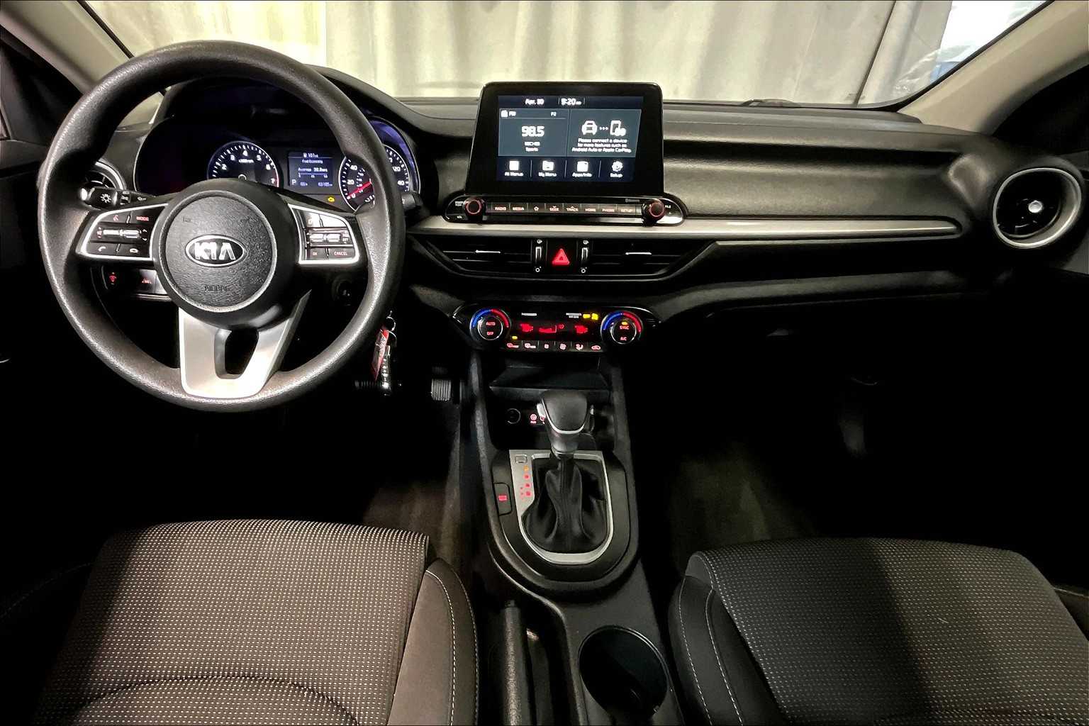 2019 Kia Forte LXS - Photo 21