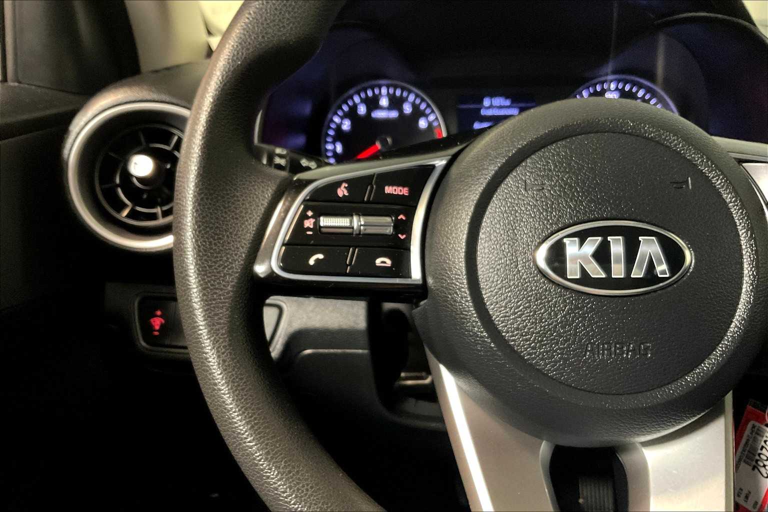 2019 Kia Forte LXS - Photo 22