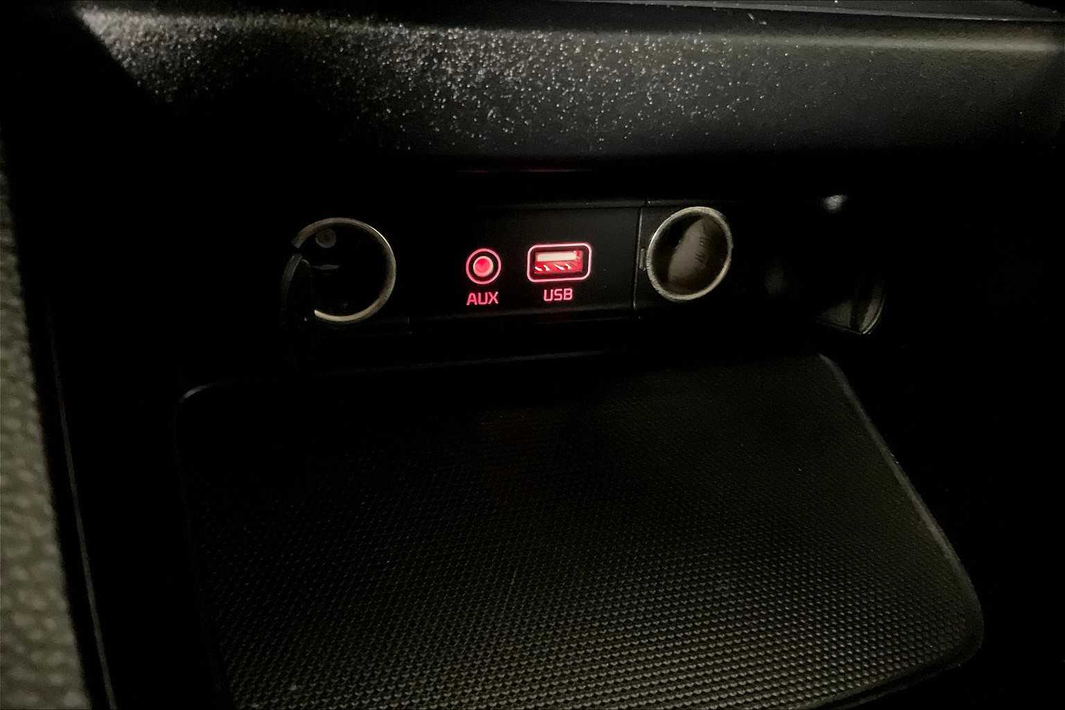 2019 Kia Forte LXS - Photo 26