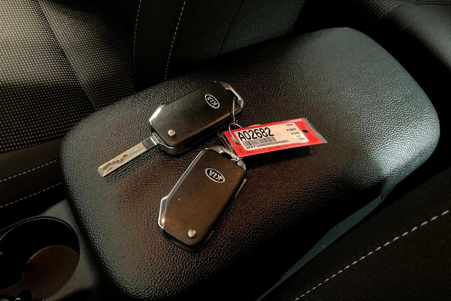 2019 Kia Forte LXS - Photo 29