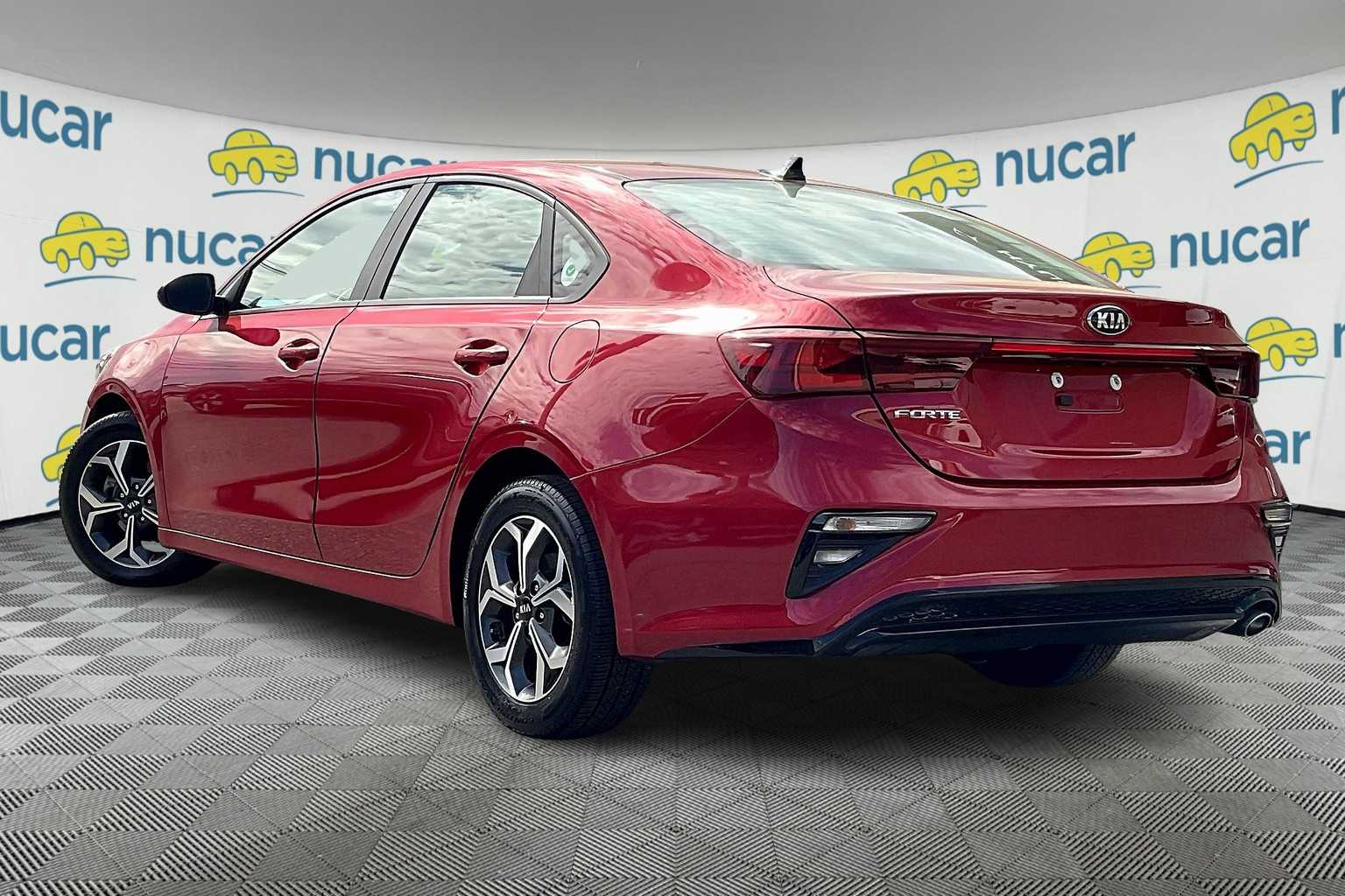 2019 Kia Forte LXS - Photo 4