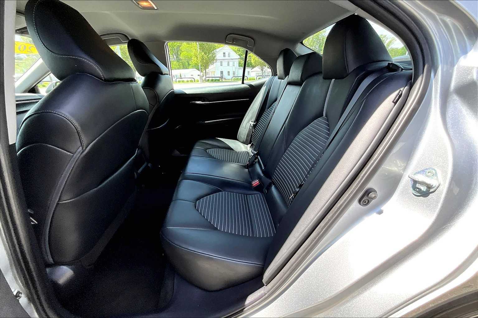 2023 Toyota Camry SE - Photo 15