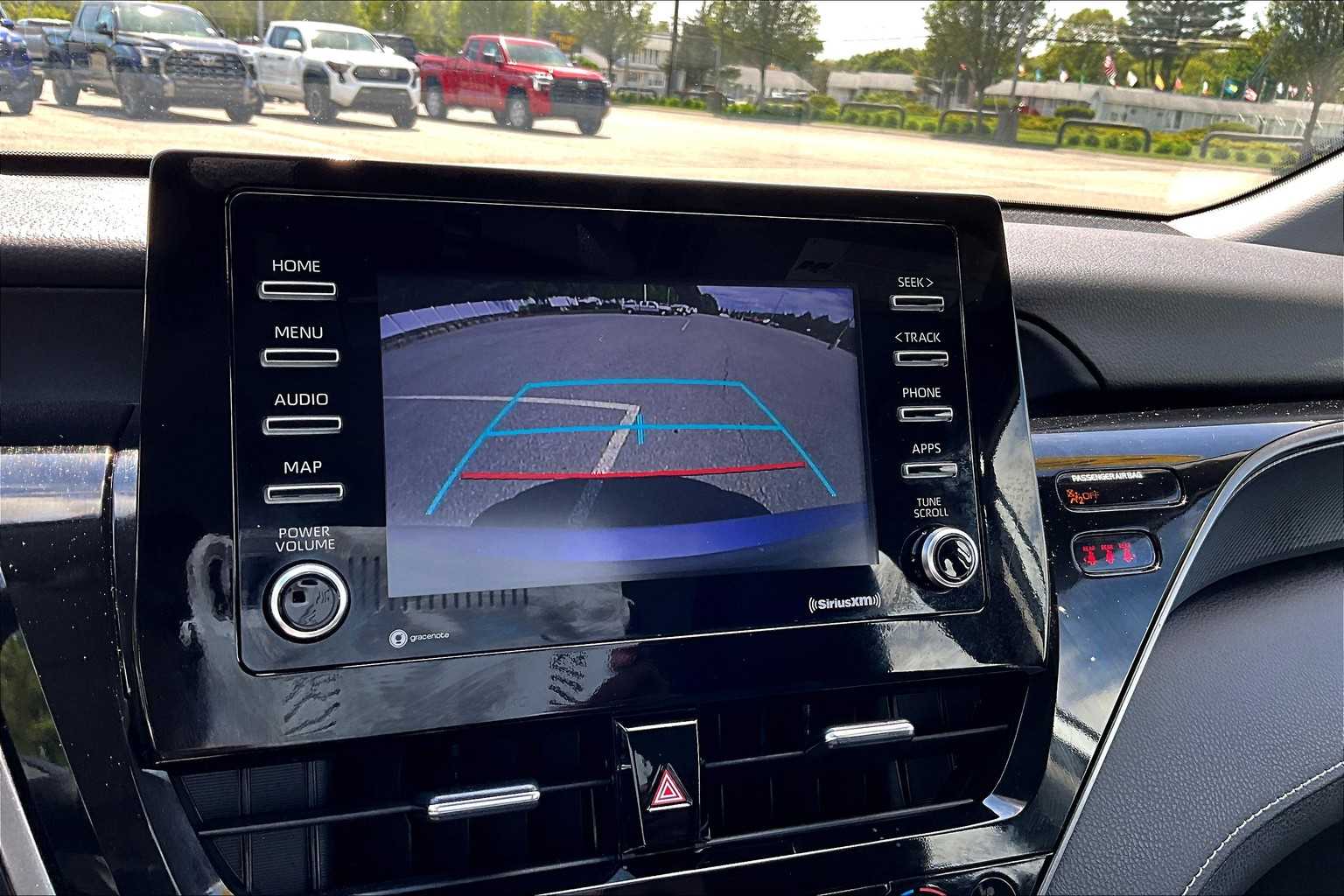 2023 Toyota Camry SE - Photo 19