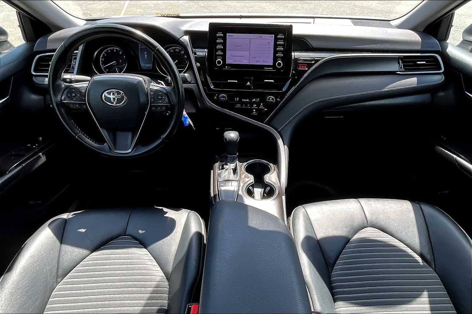 2023 Toyota Camry SE - Photo 21