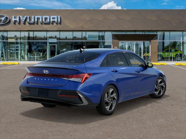 2025 Hyundai Elantra SEL Sport - Photo 4