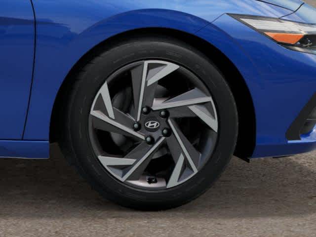 2025 Hyundai Elantra SEL Sport - Photo 8