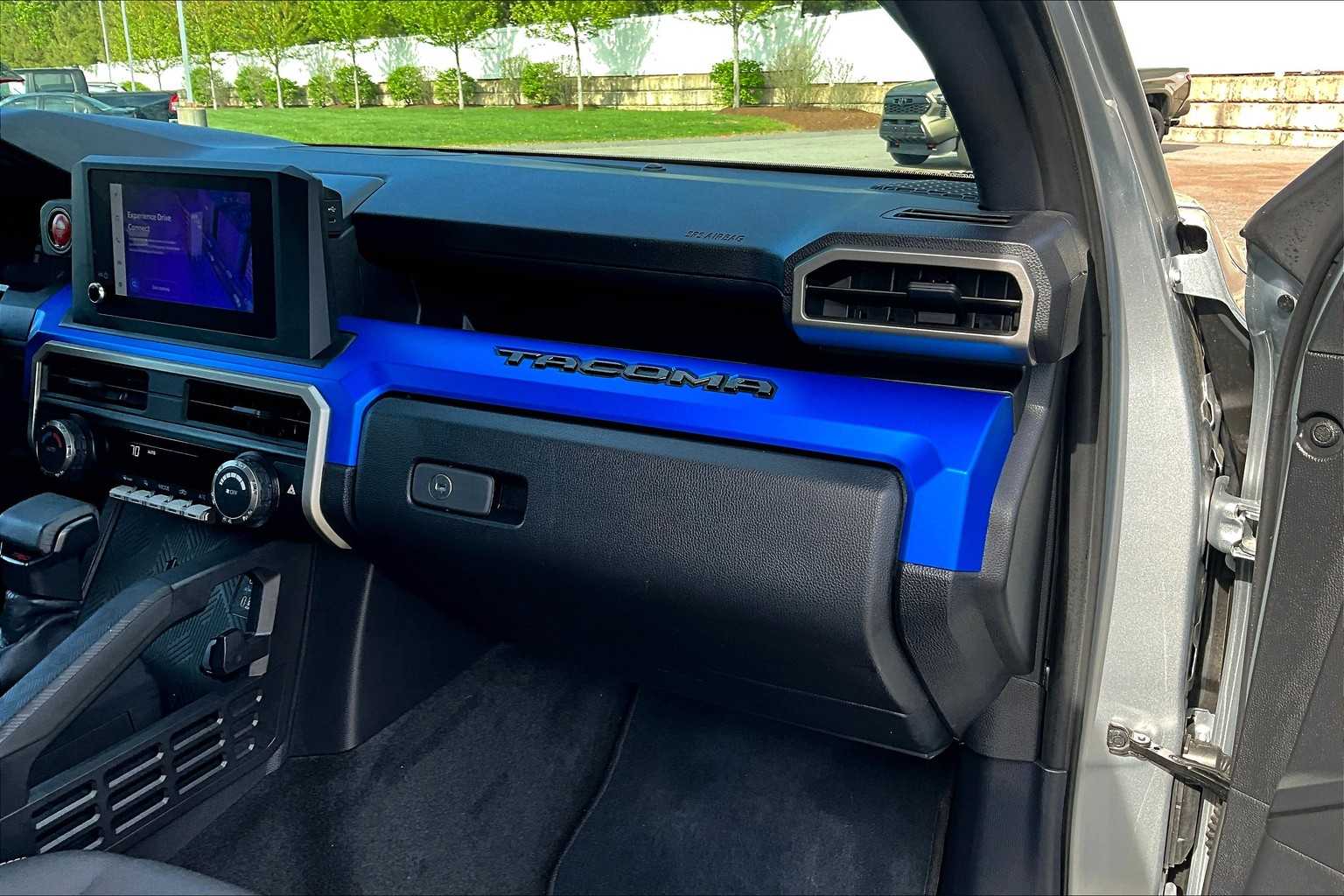 2024 Toyota Tacoma TRD Off Road - Photo 13