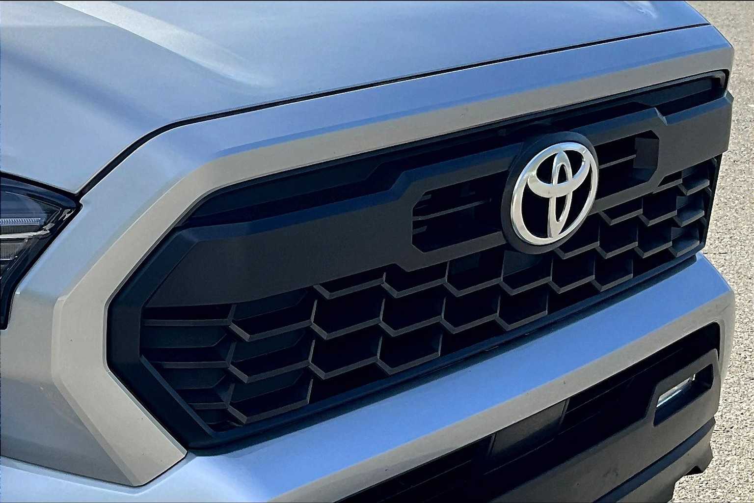 2024 Toyota Tacoma TRD Off Road - Photo 33