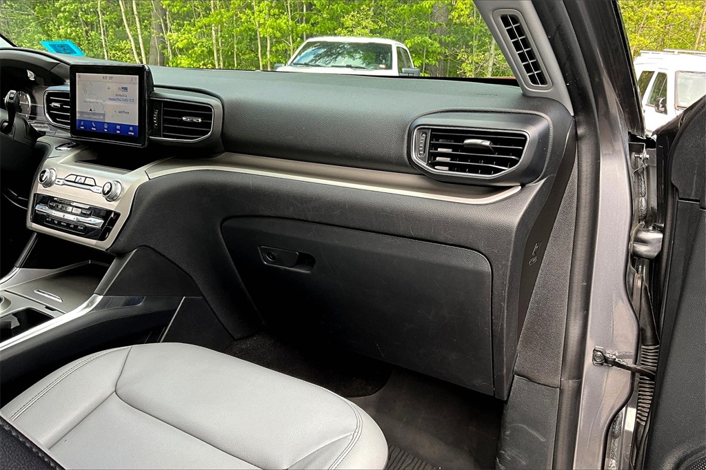 2021 Ford Explorer XLT - Photo 13