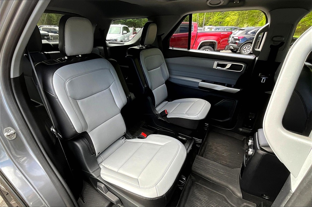 2021 Ford Explorer XLT - Photo 16