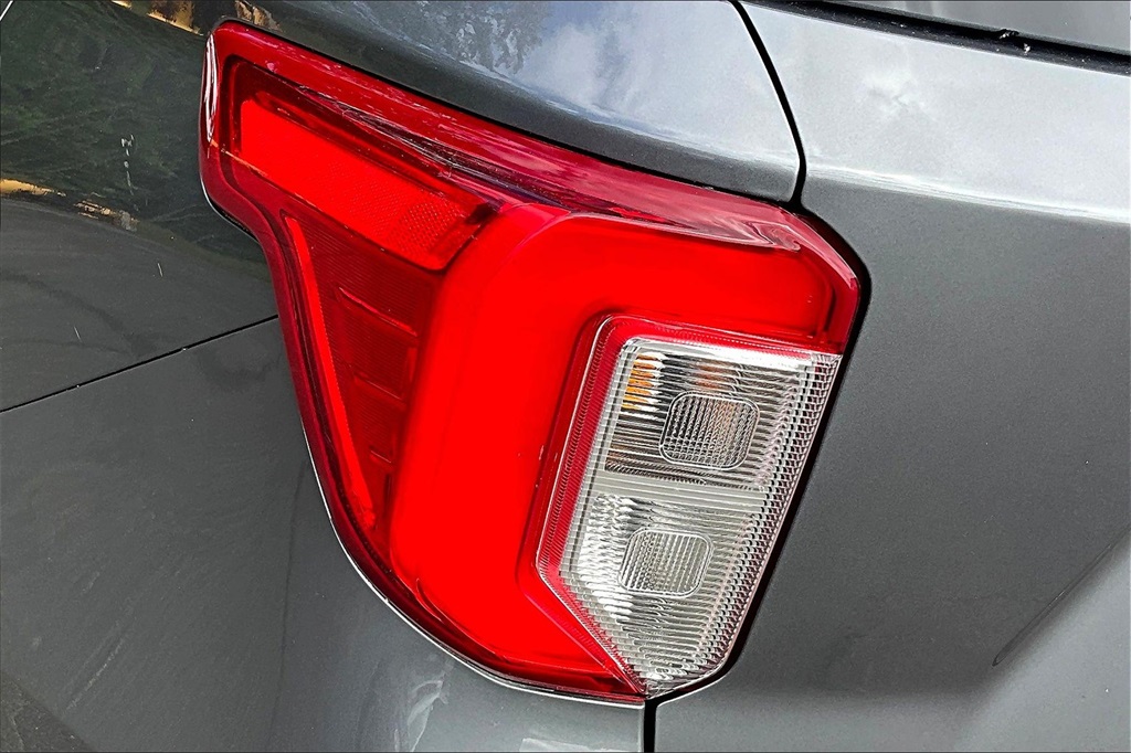 2021 Ford Explorer XLT - Photo 34