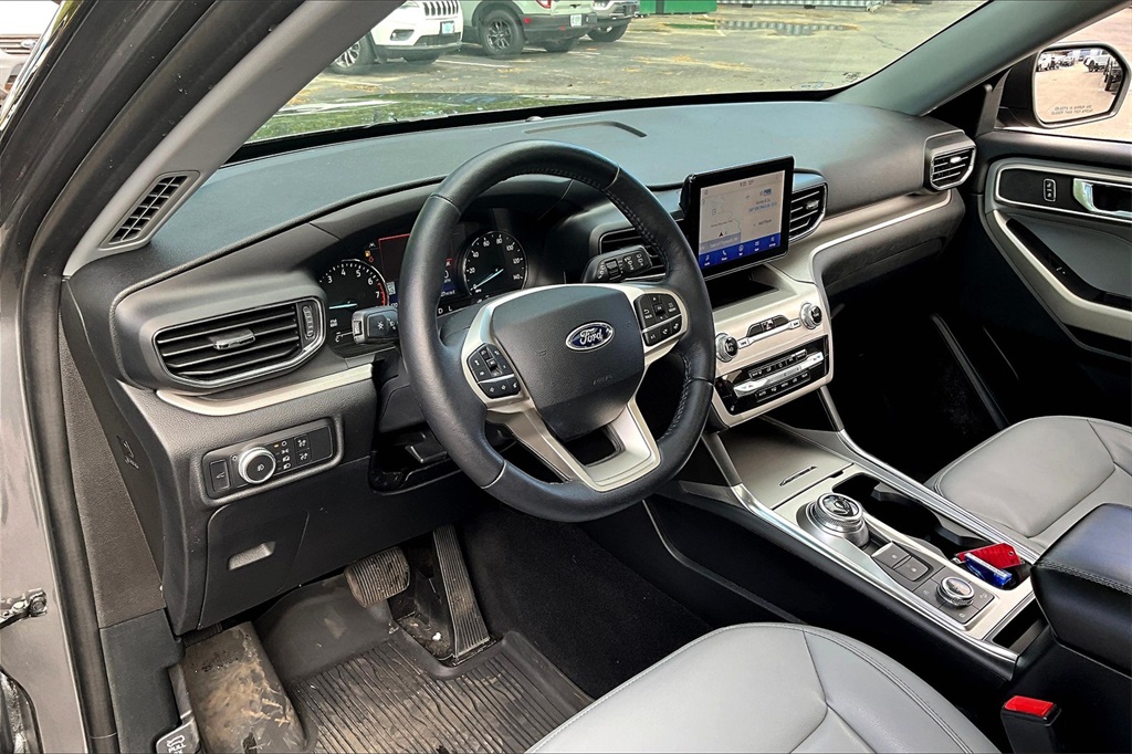 2021 Ford Explorer XLT - Photo 8