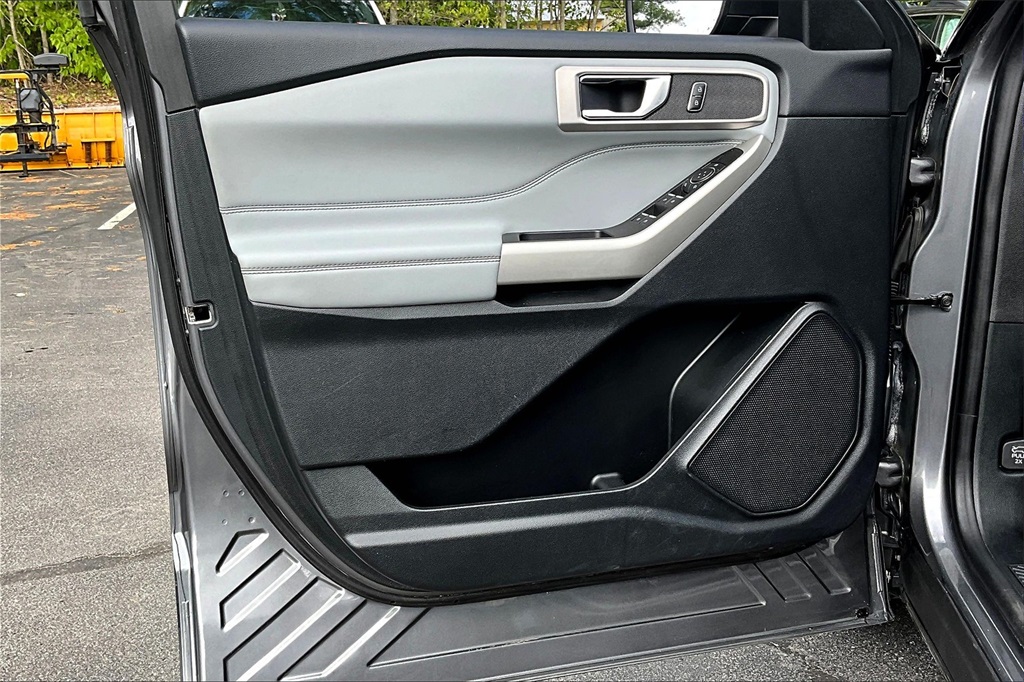 2021 Ford Explorer XLT - Photo 9