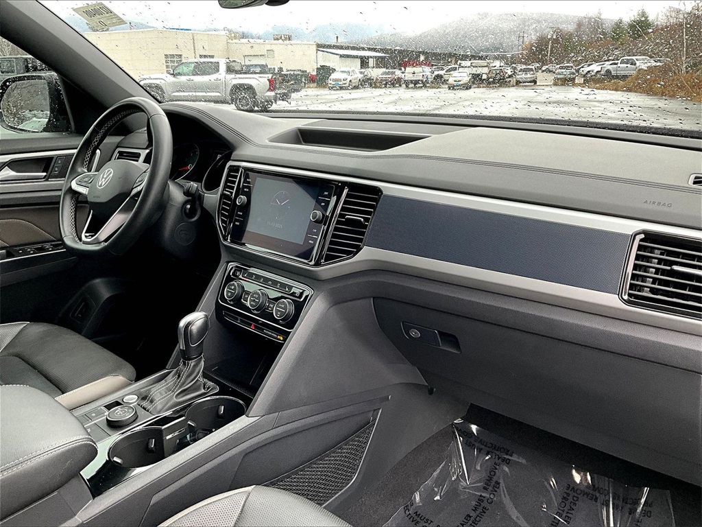 2021 Volkswagen Atlas Cross Sport 3.6L V6 SEL - Photo 14