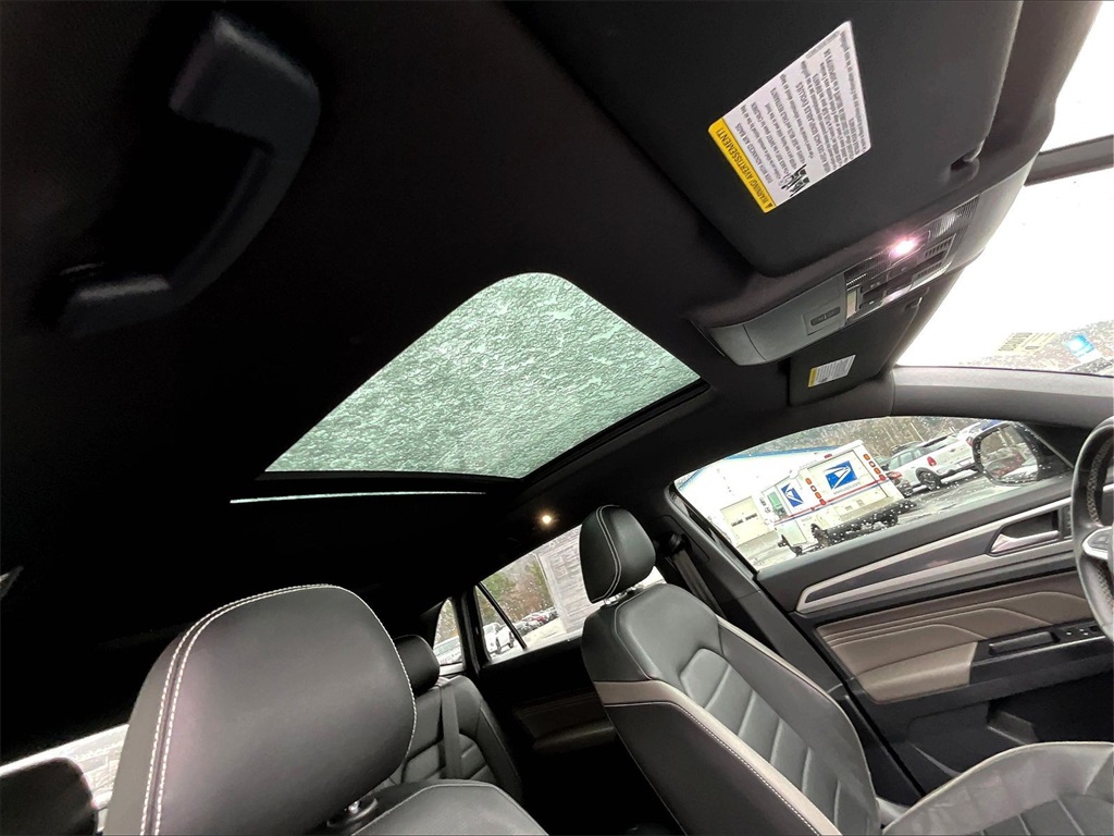 2021 Volkswagen Atlas Cross Sport 3.6L V6 SEL - Photo 22