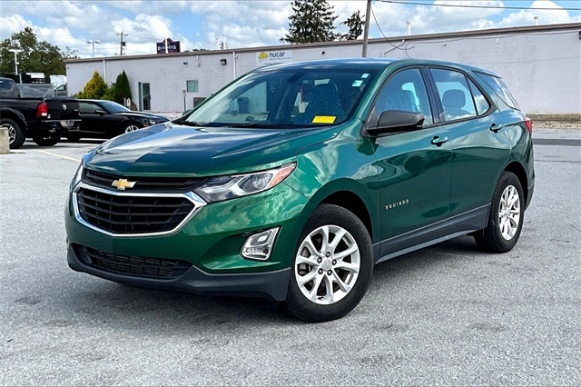 2018 Chevrolet Equinox LS - Photo 2