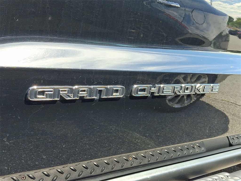 2018 Jeep Grand Cherokee Laredo - Photo 9