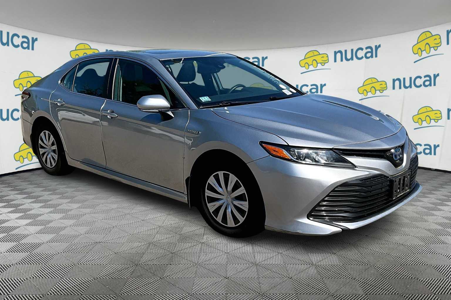 2019 Toyota Camry Hybrid LE