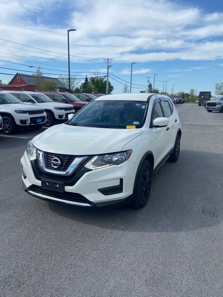 2017 Nissan Rogue S - Photo 2