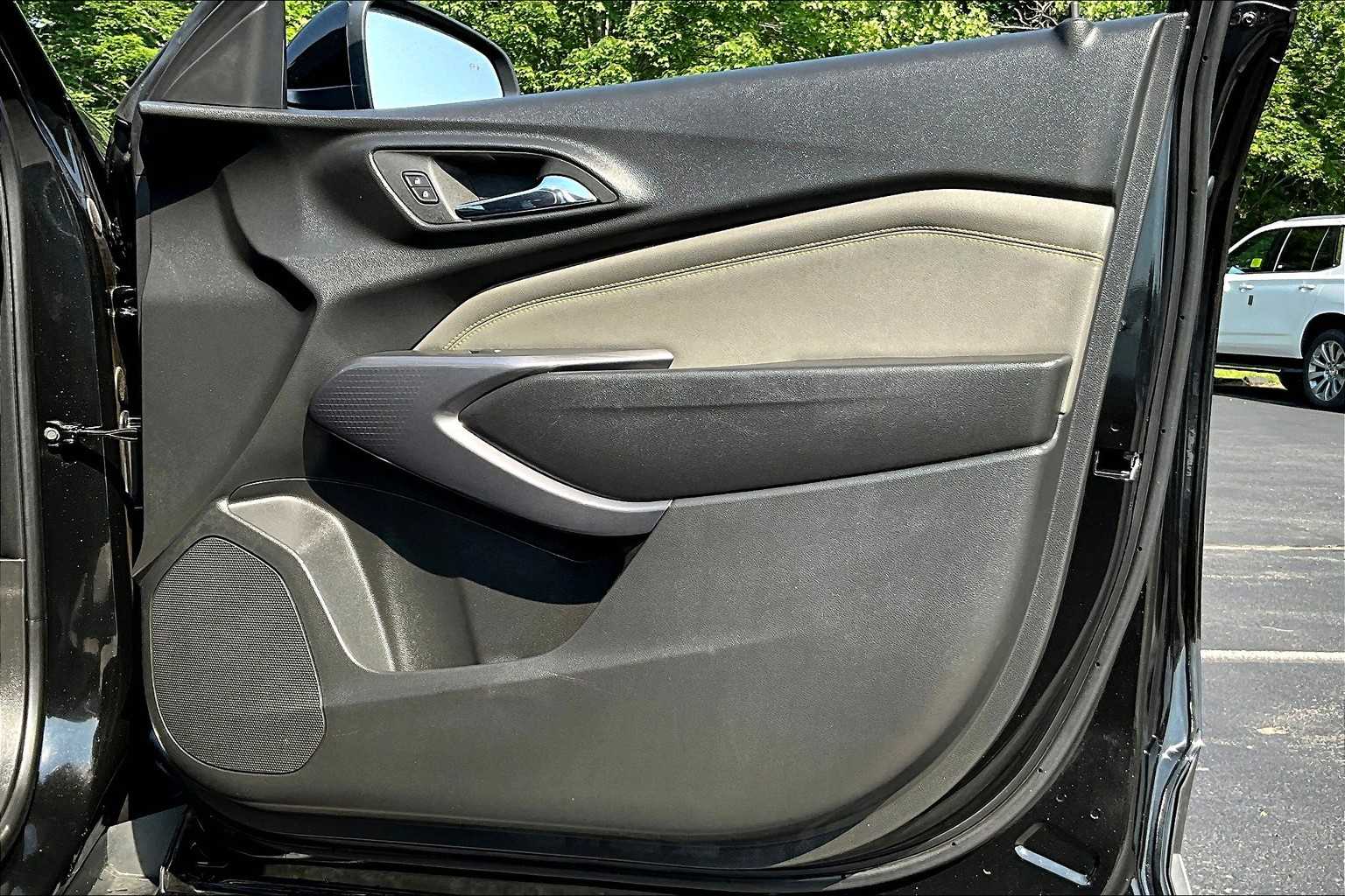 2024 Chevrolet Trax ACTIV - Photo 12