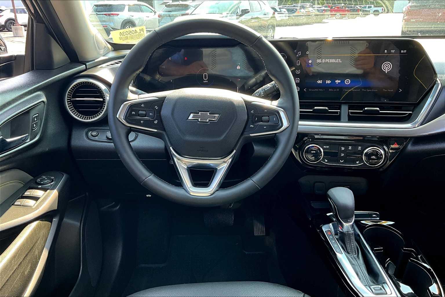 2024 Chevrolet Trax ACTIV - Photo 16