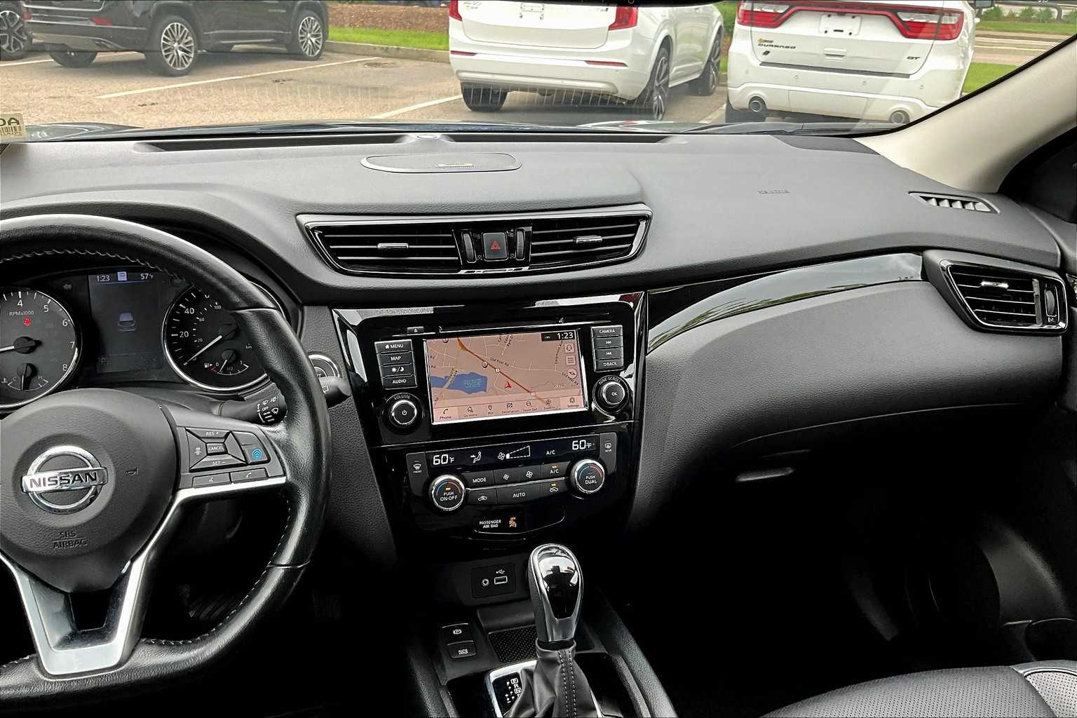 2021 Nissan Rogue Sport SL - Photo 18