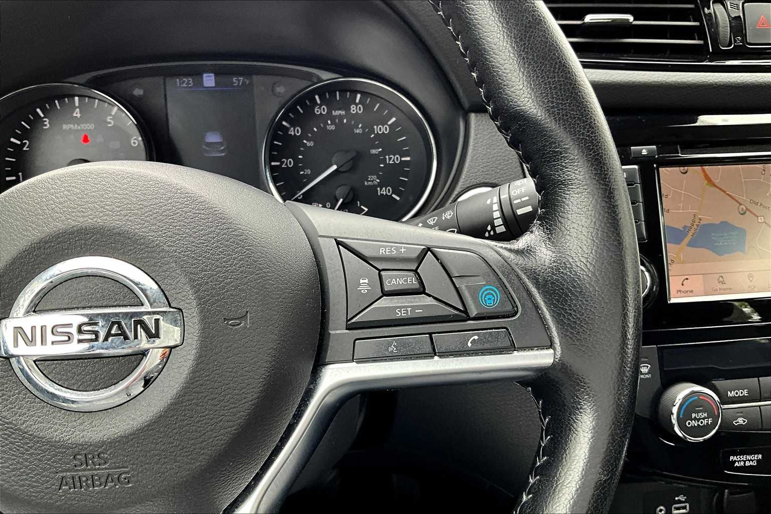 2021 Nissan Rogue Sport SL - Photo 24