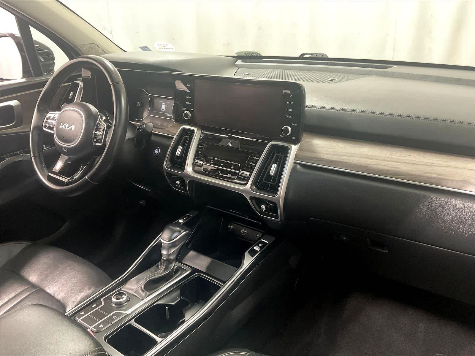 2022 Kia Sorento X-Line S - Photo 14