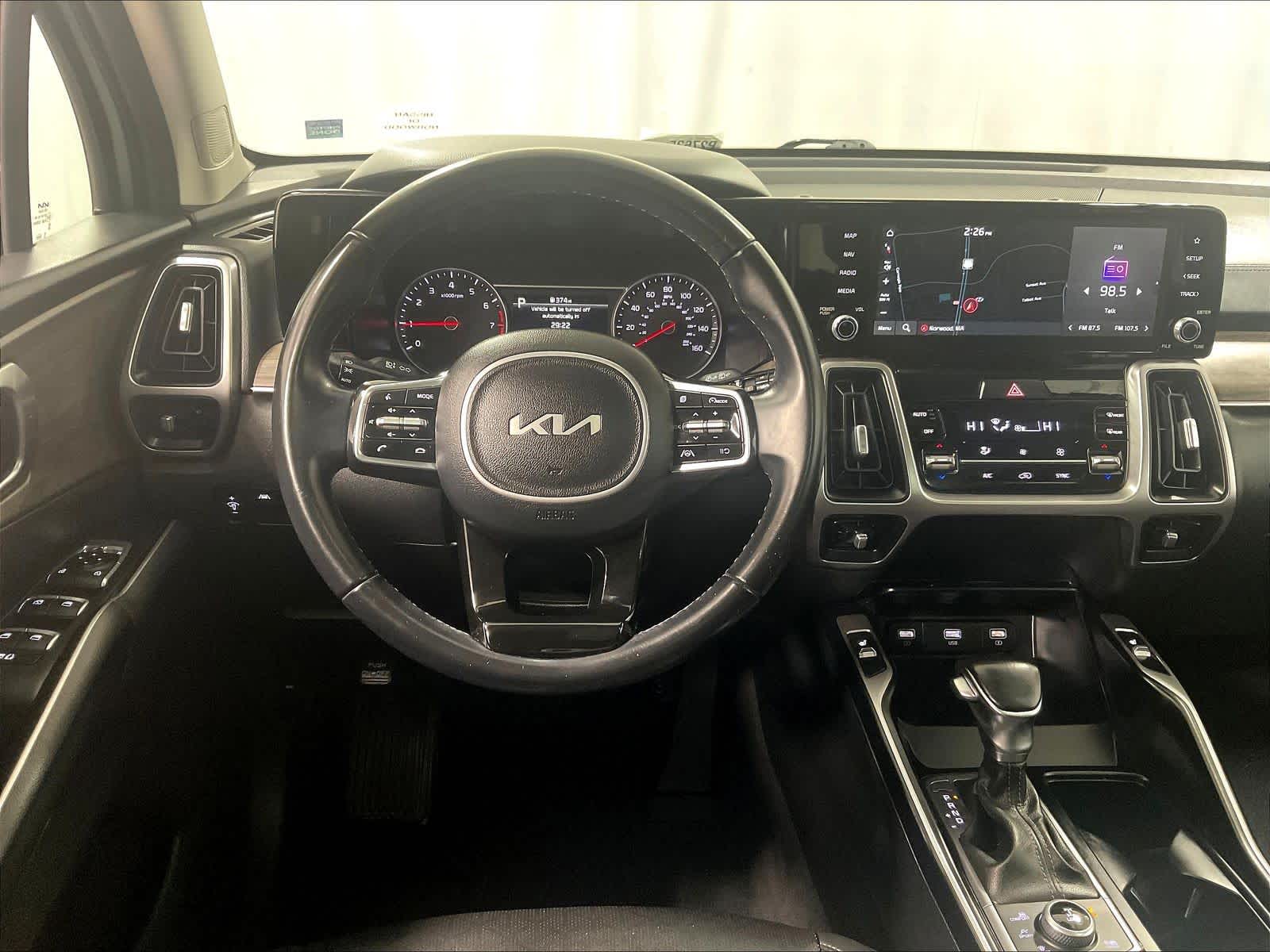 2022 Kia Sorento X-Line S - Photo 18