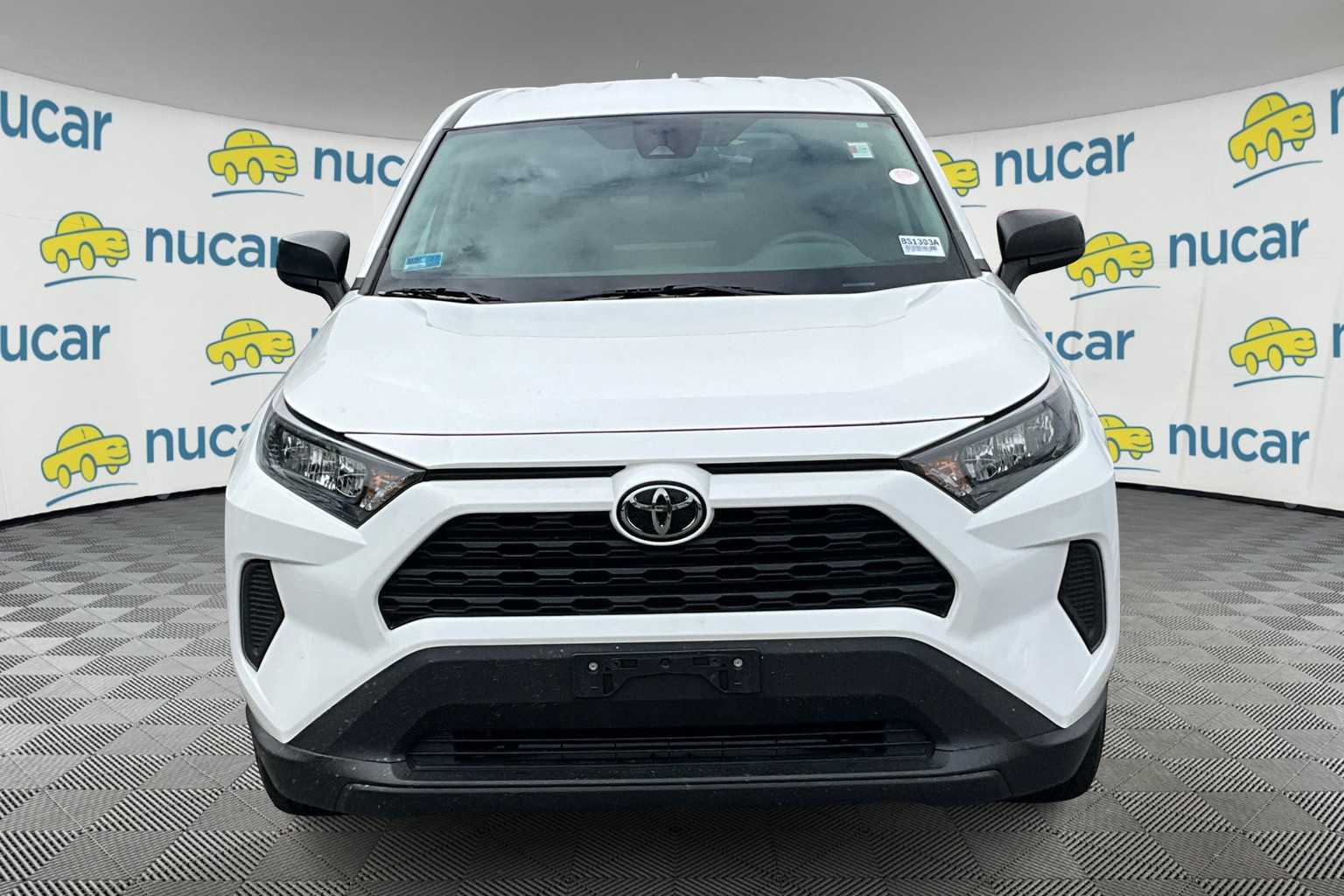2022 Toyota RAV4 LE - Photo 2