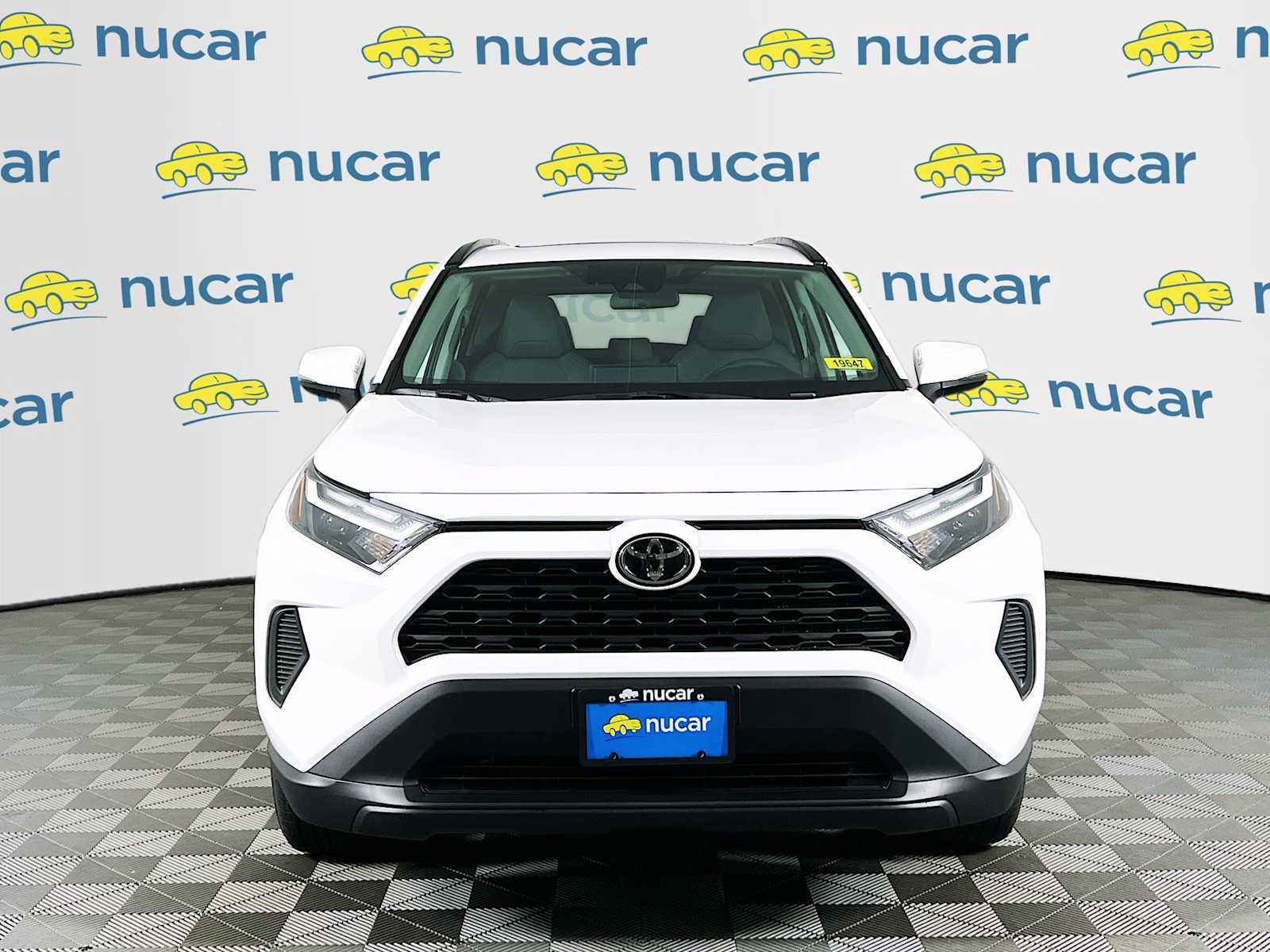 2025 Toyota RAV4 XLE - Photo 2