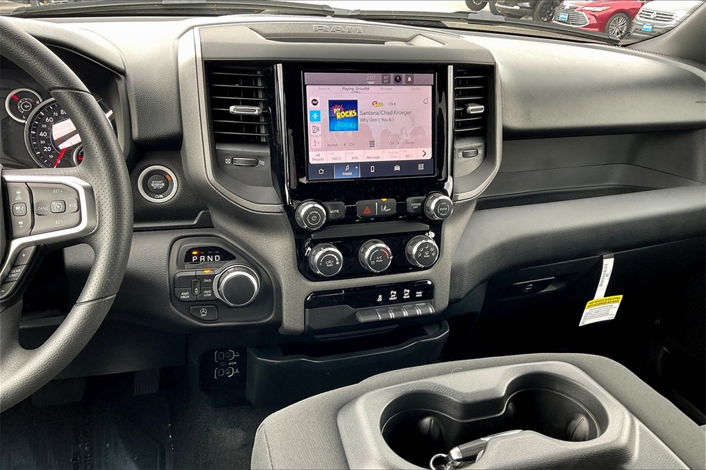 2025 Ram 1500 Tradesman - Photo 13