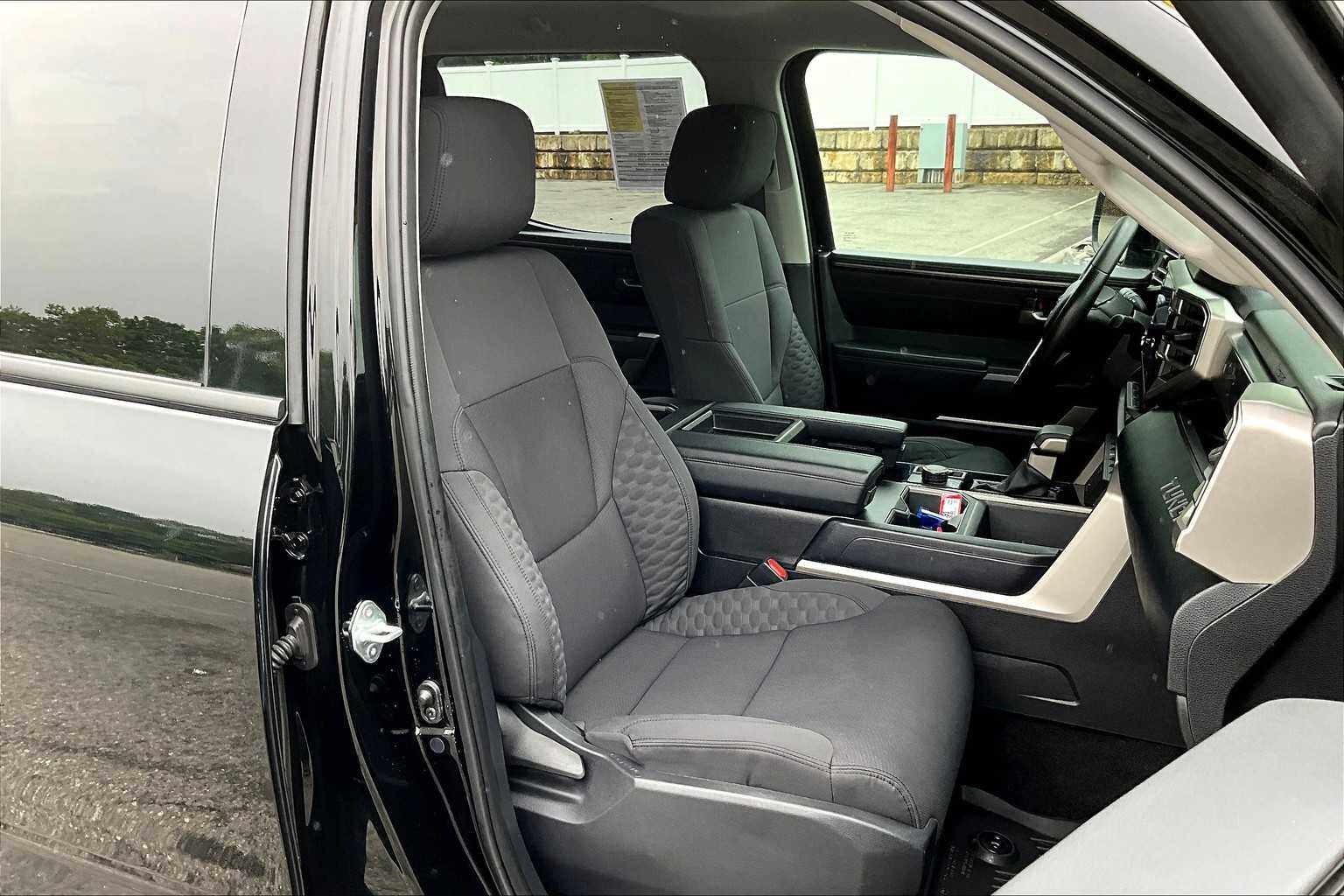 2022 Toyota Tundra SR5 - Photo 11