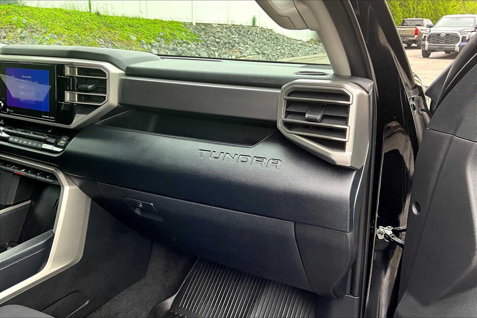 2022 Toyota Tundra SR5 - Photo 13