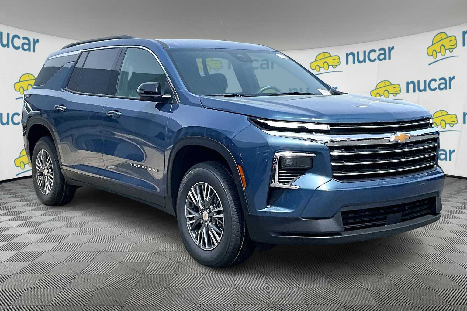 2025 Chevrolet Traverse AWD LT