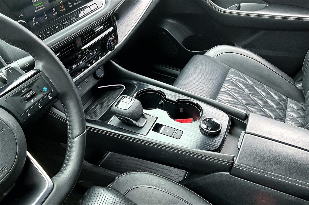 2021 Nissan Rogue Platinum - Photo 20