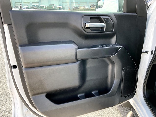 2024 Chevrolet Silverado 1500 Custom - Photo 9