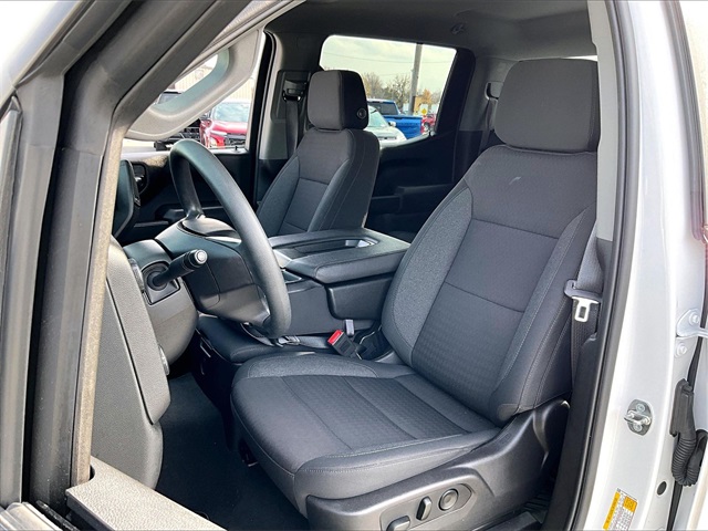 2024 Chevrolet Silverado 1500 Custom - Photo 10