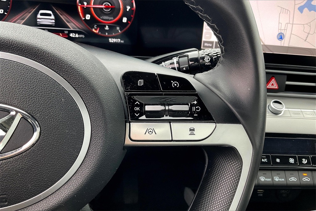 2023 Hyundai Elantra Limited - Photo 23