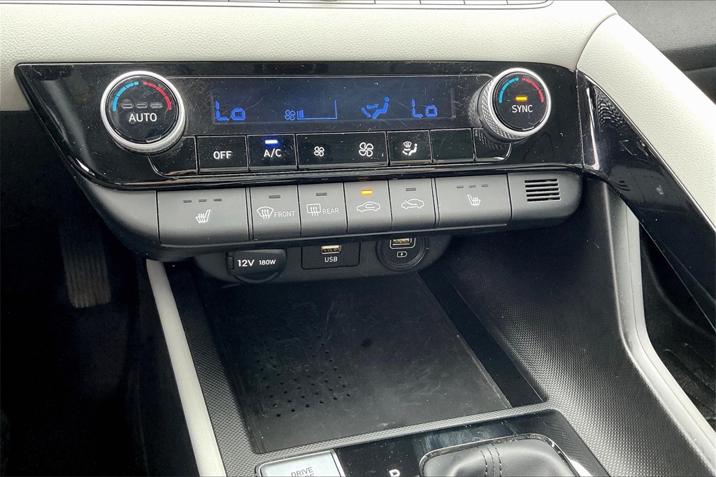 2023 Hyundai Elantra Limited - Photo 25