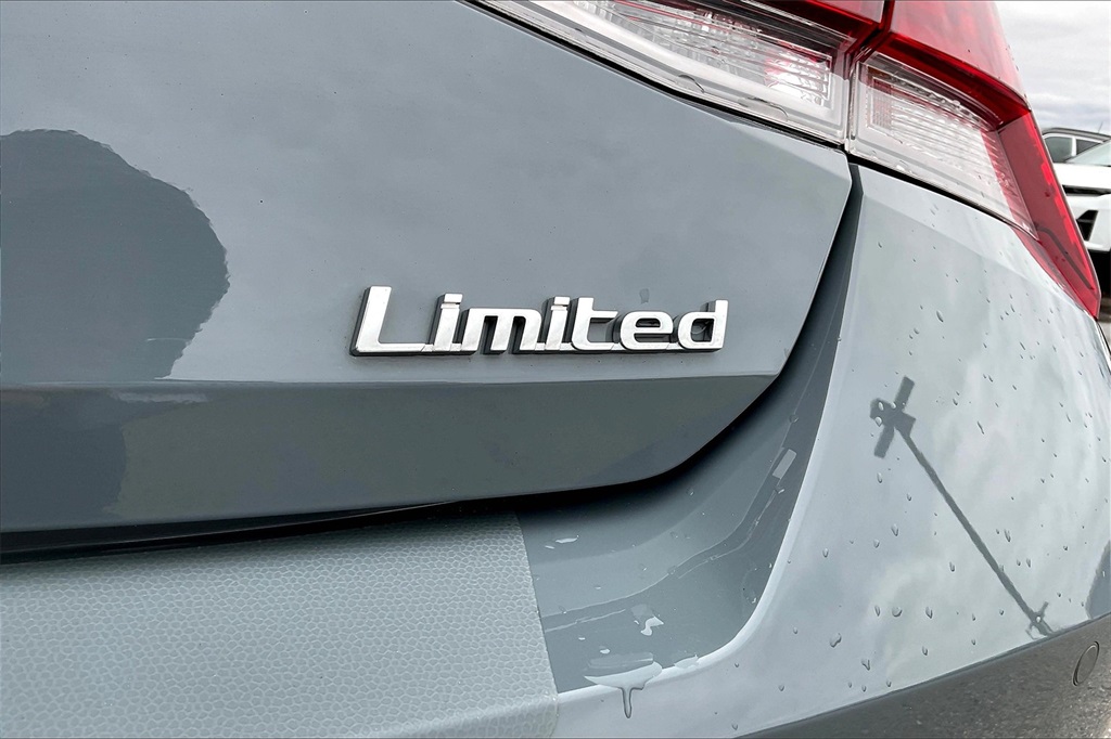 2023 Hyundai Elantra Limited - Photo 27
