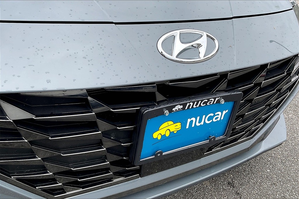 2023 Hyundai Elantra Limited - Photo 29