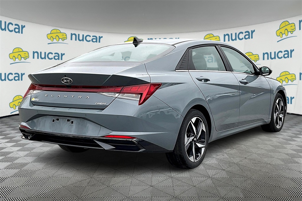 2023 Hyundai Elantra Limited - Photo 6