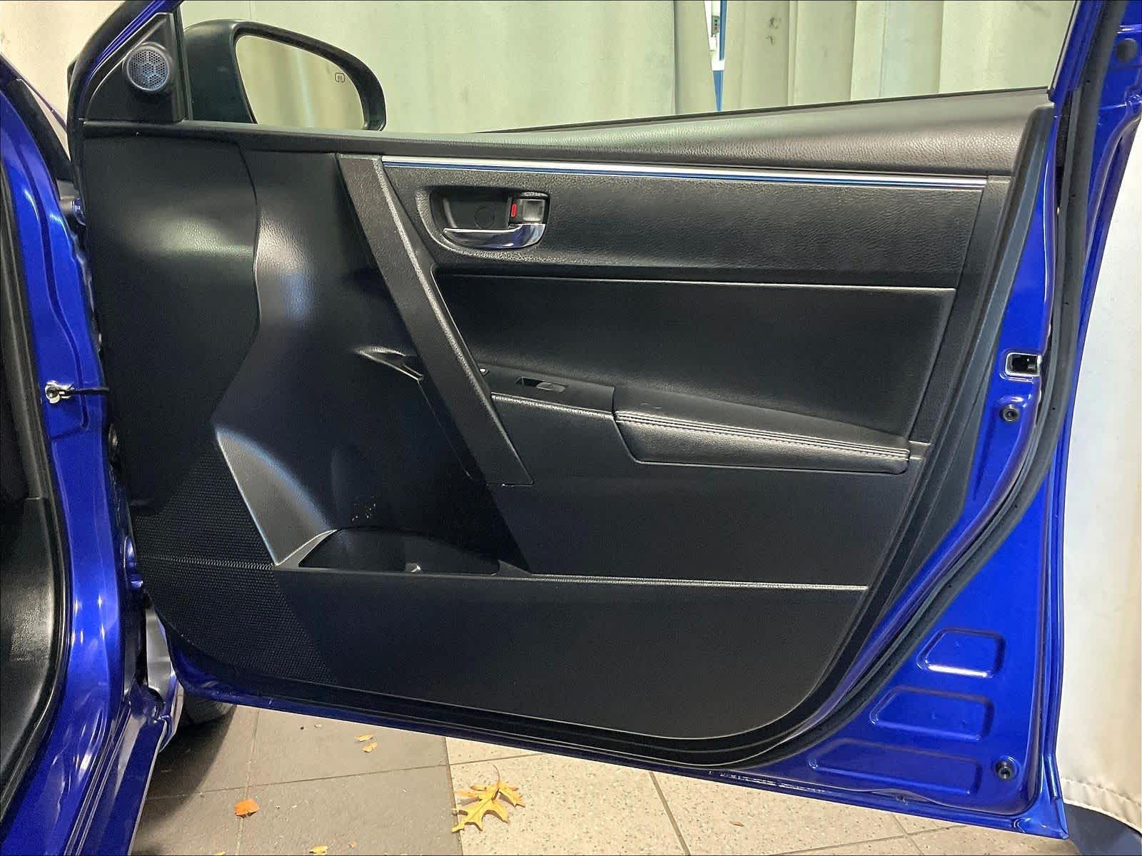 2015 Toyota Corolla S - Photo 12