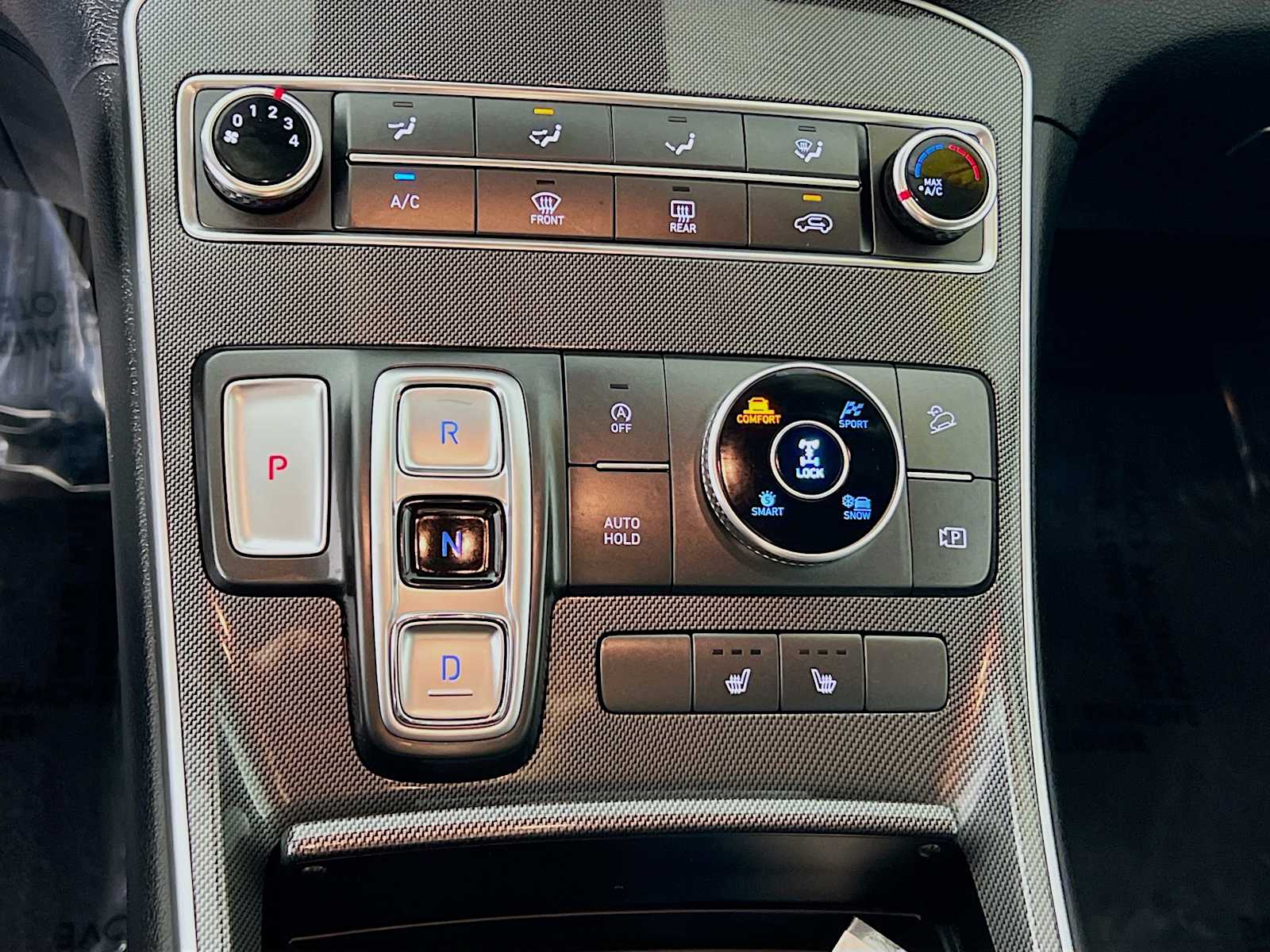 2022 Hyundai Santa Fe SEL - Photo 16