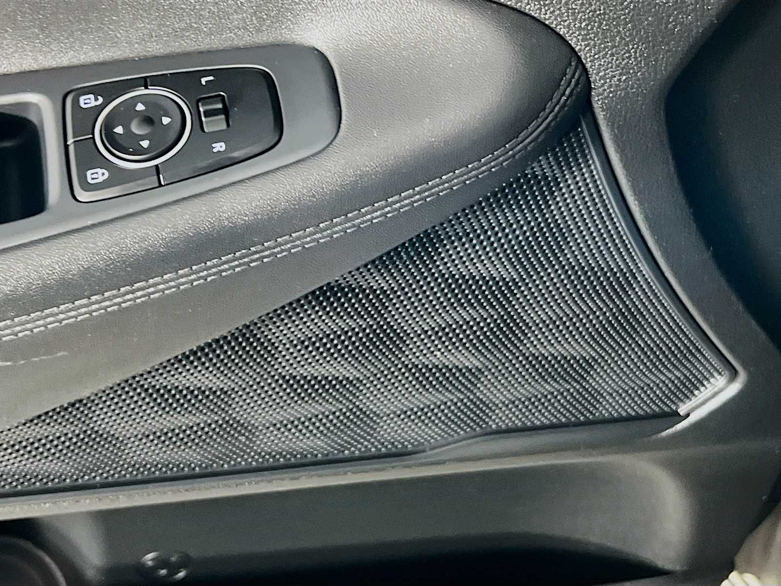 2022 Hyundai Santa Fe SEL - Photo 18