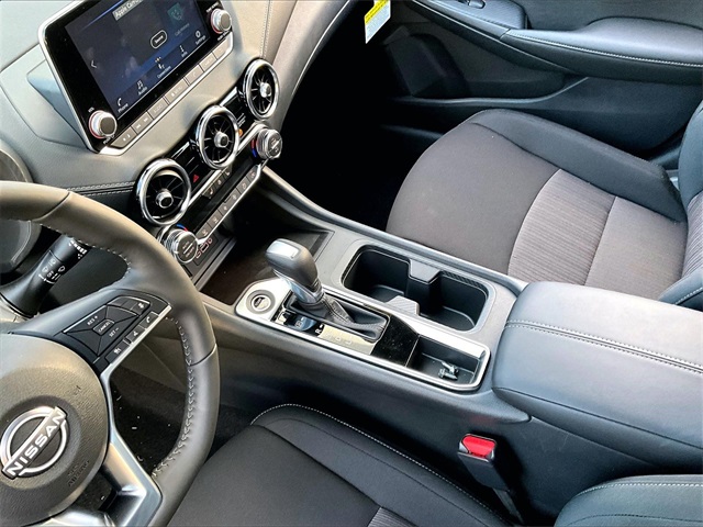 2025 Nissan Sentra SV - Photo 15